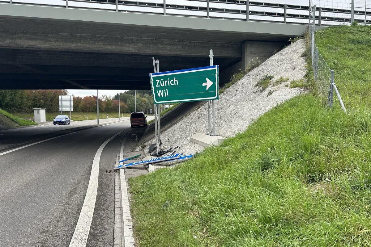 Gossau SG – Alkoholisierte Lenkerin verursacht Unfall