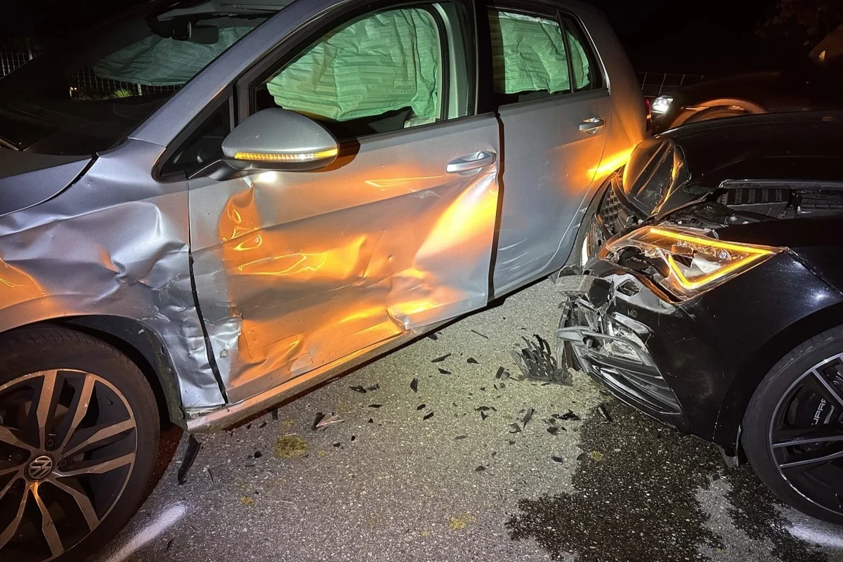 Teufen AR – Atemlufttest nach Unfall positiv