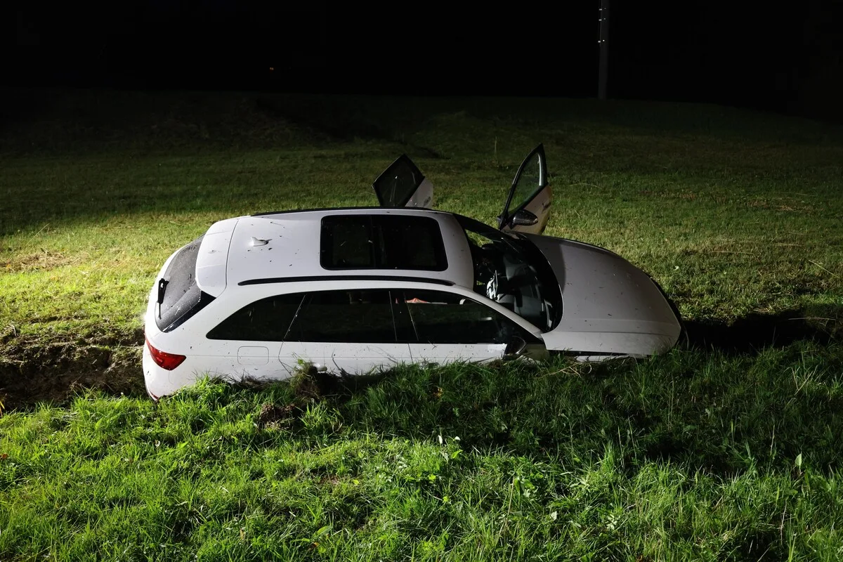 Oberägeri ZG – Rega-Einsatz nach Unfall beim Überholen