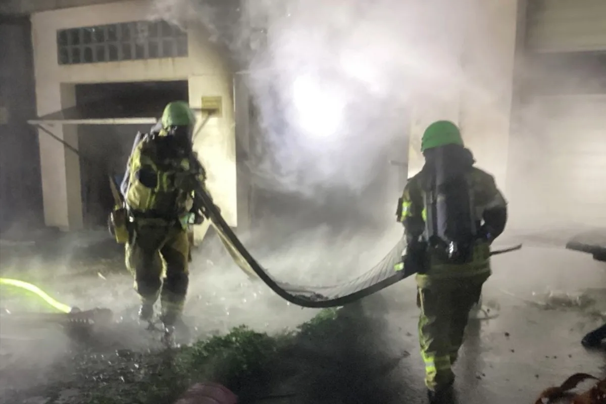 Recklinghausen NW – Brand einer Garage in Gewerbebetrieb