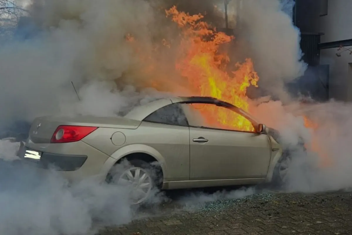 Frastanz V – Fahrzeug in Brand geraten 