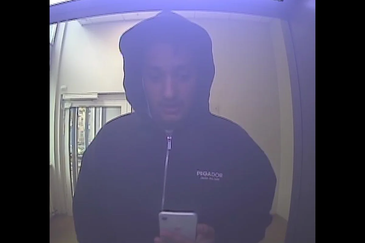 Berlin – Update: Neue Fotos zur Fahndung nach Trickbetrüger
