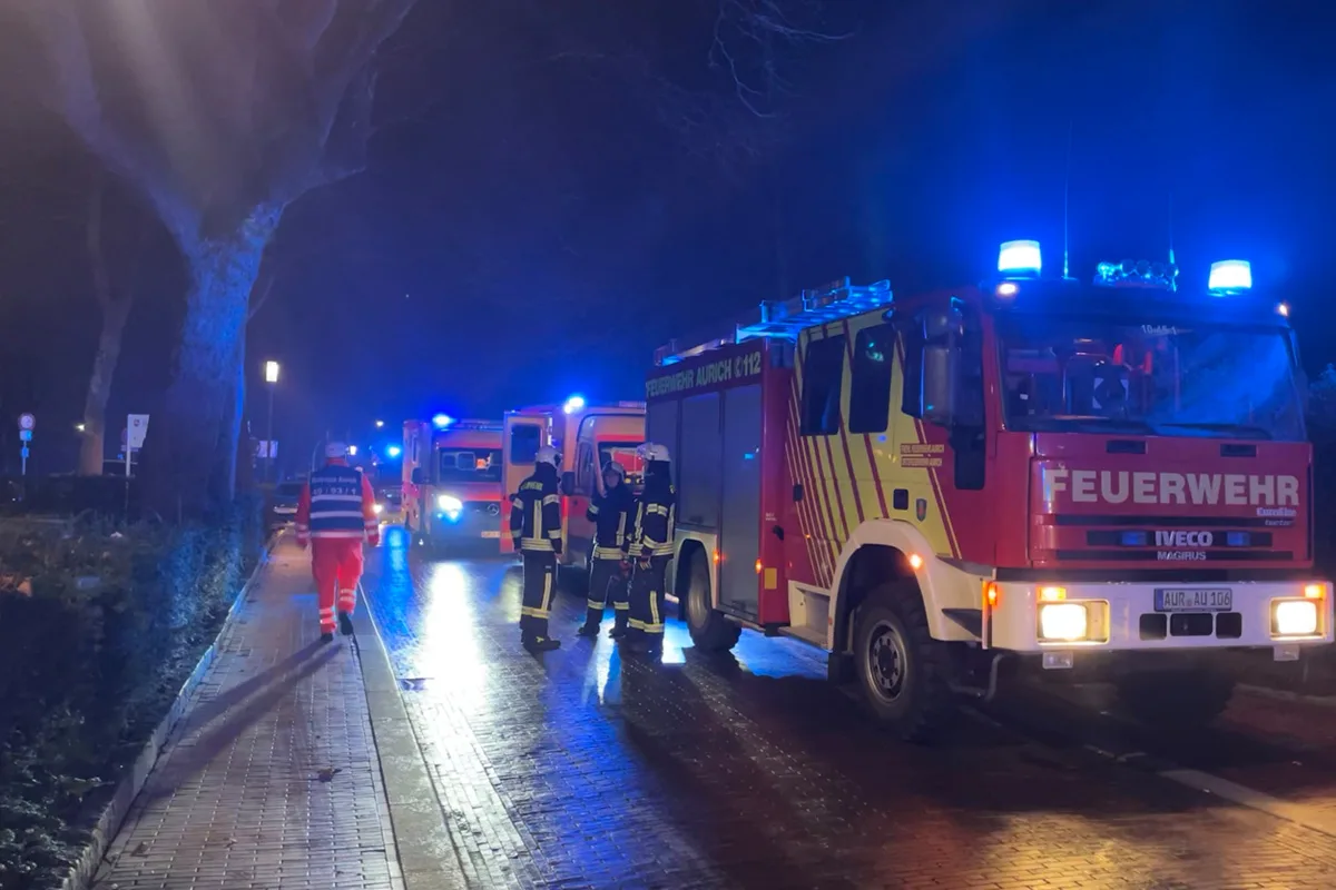 Aurich – Menschenrettung nach Brand einer Wohnung