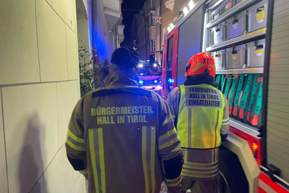 Hall in Tirol – Technischer Defekt löst Brand in Wohnung aus
