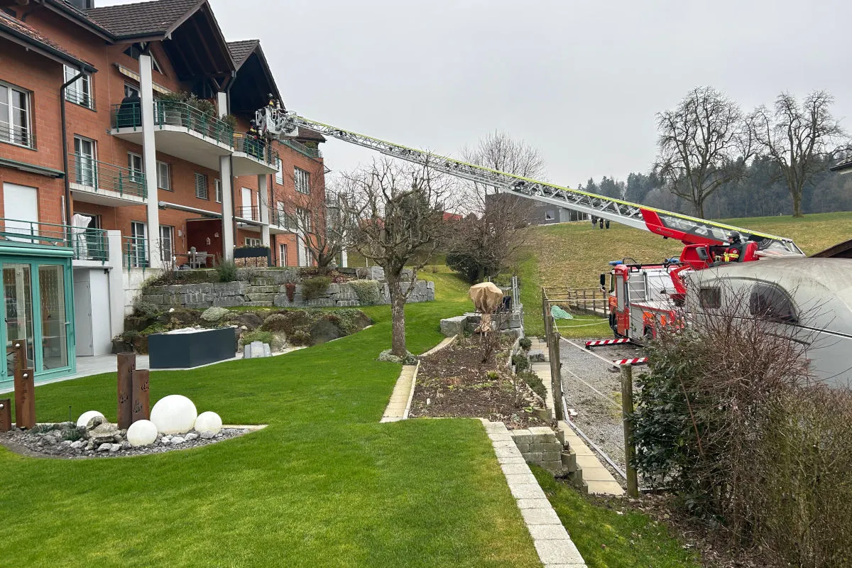 Rickenbach bei Wil TG – Unbeaufsichtigte Kerze löst Brand aus