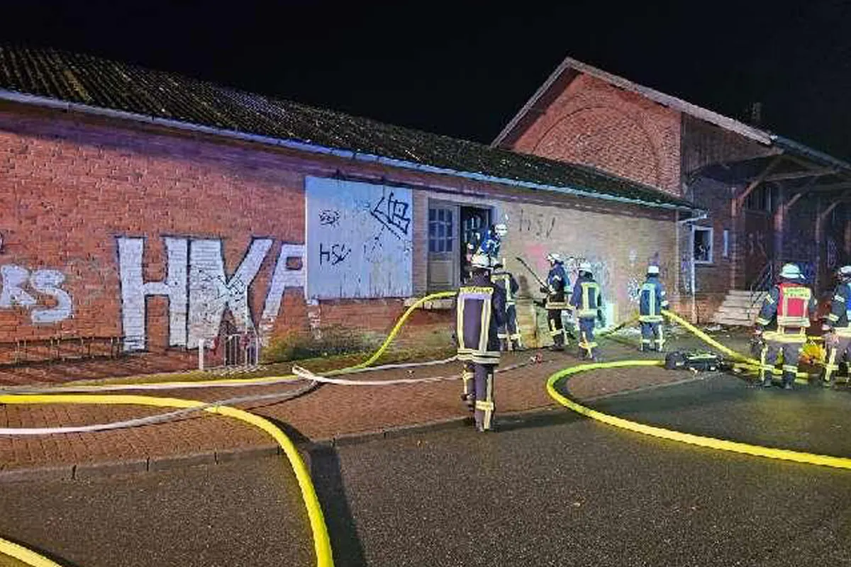 Stade – Illegale Pyrotechnik und zahlreiche Brände