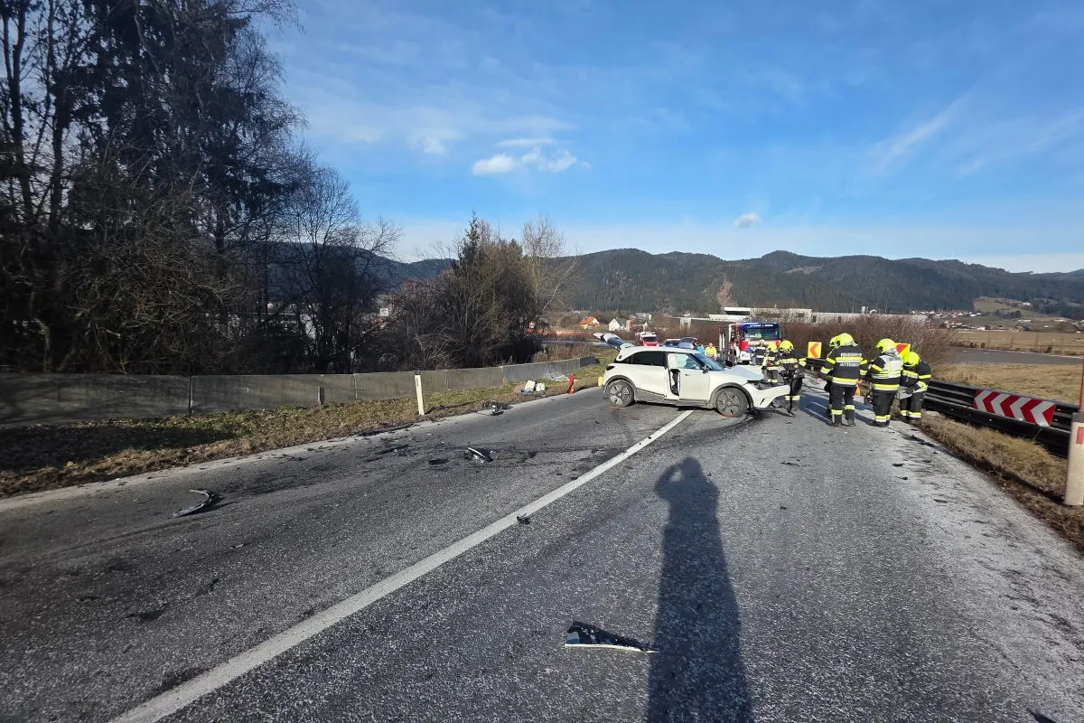 Mitterdorf im Mürztal  – Mehrere Verletzte bei Unfall auf der B72