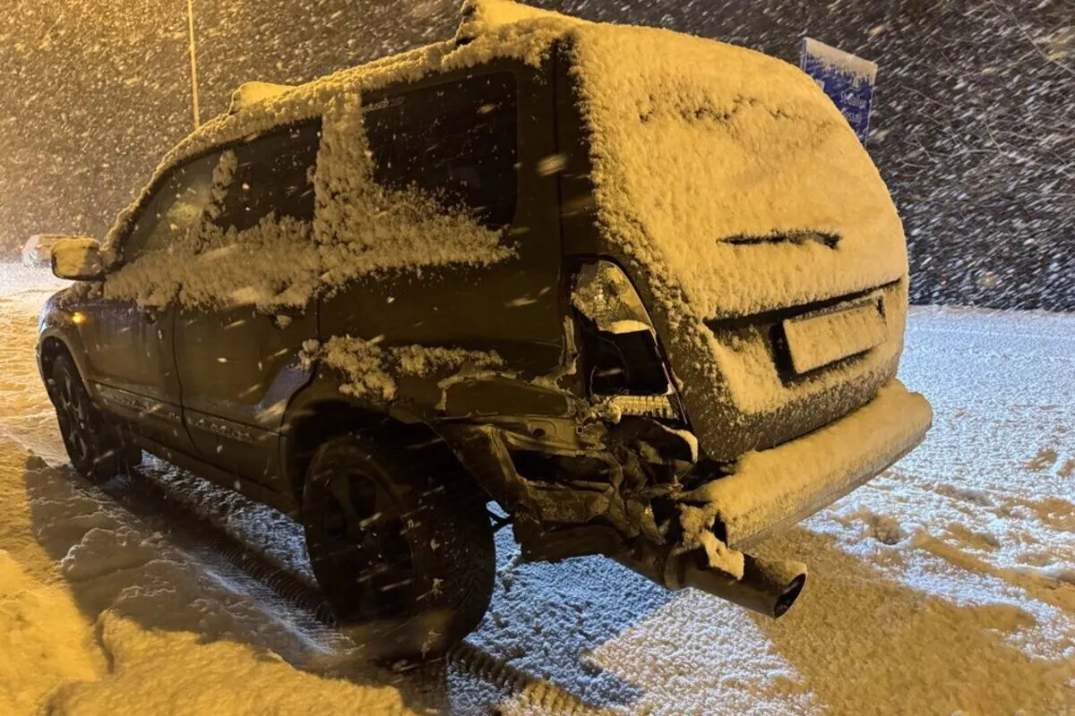 St.Gallen – Stark beschleunigt - Unfall auf schneebedeckter Strasse 