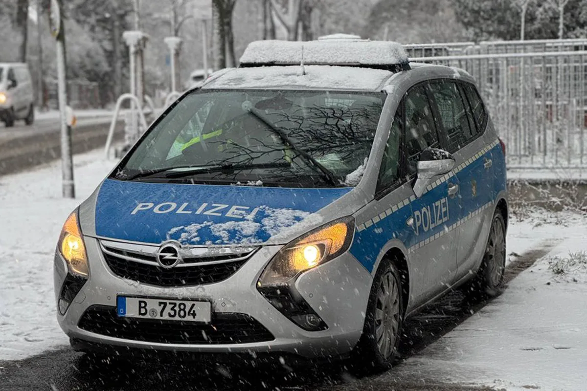 Berlin –  Hinweise nach Brandanschlag auf Stromversorgung gesucht