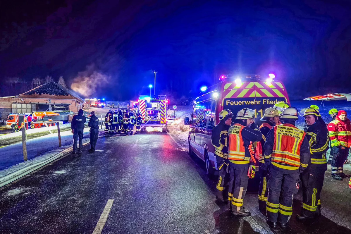 Flieden – Feuerwehrmann stirbt bei Brandeinsatz