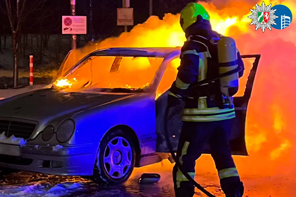 Oberhausen – Fahrzeugbrand durch Rauchen beim Betanken