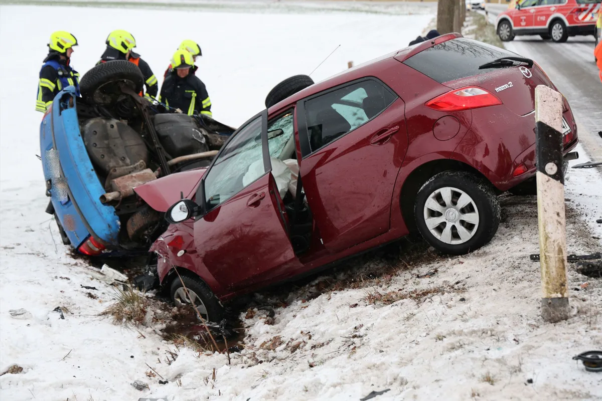 Korbach – Ein Toter und eine Schwerverletzte bei Unfall