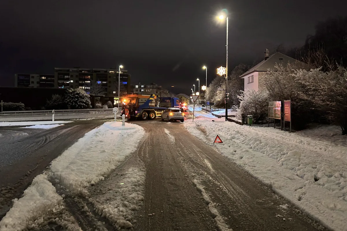 Schneefall führt zu über 40 Verkehrsunfällen im Aargau