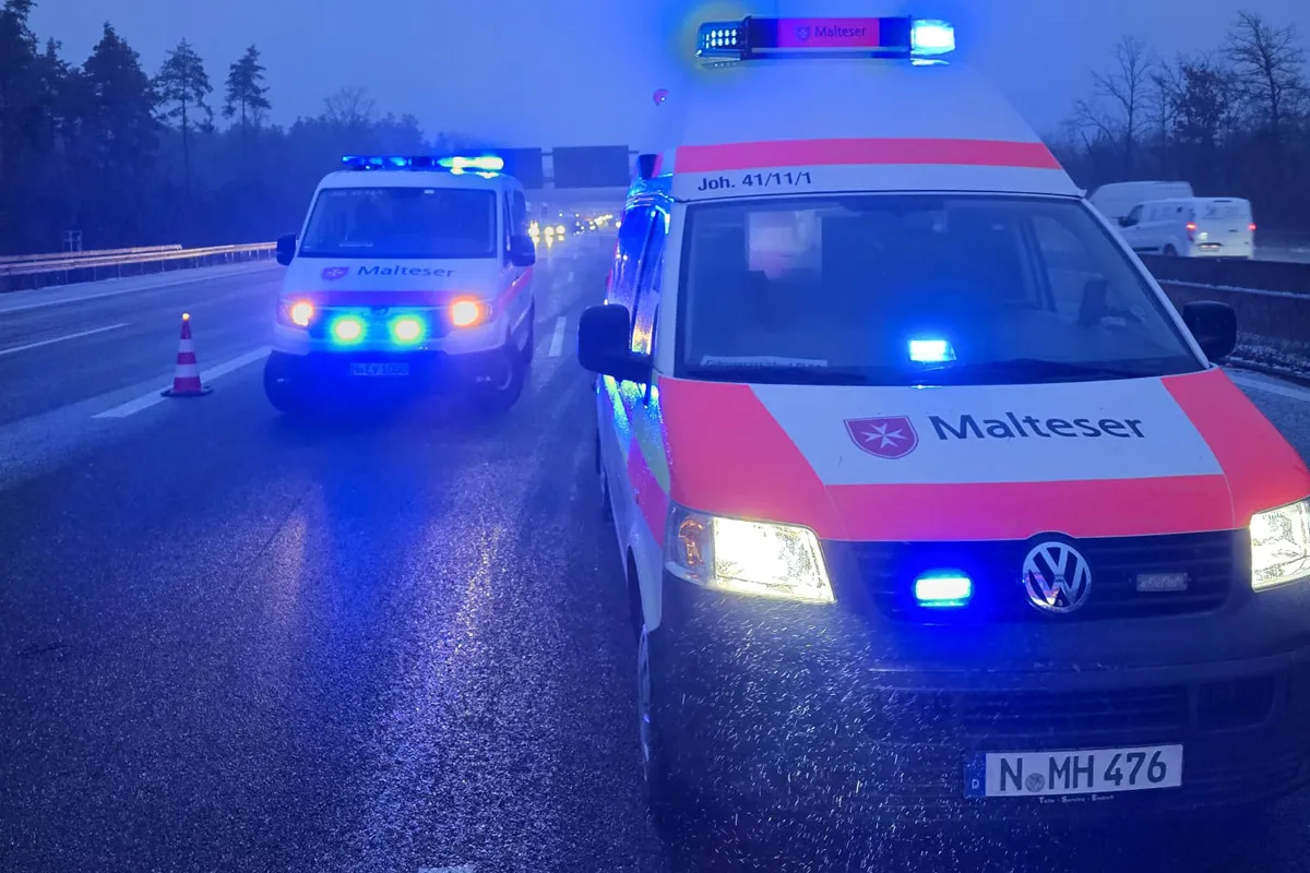 A6 Feucht – Tödlicher Verkehrsunfall von Lkw und zwei Pkw