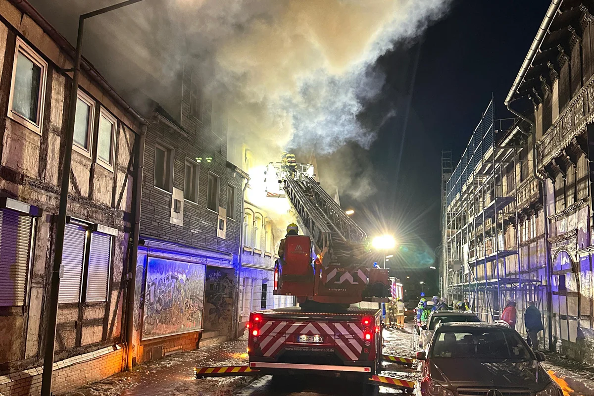 Helmstedt – Fünf Personen bei Großbrand gerettet