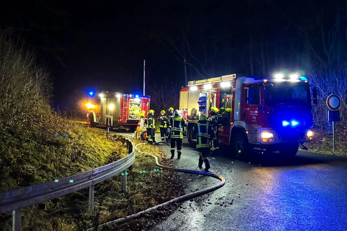 A7 Hann. Münden – LKW-Auflieger mit Bananen brennt
