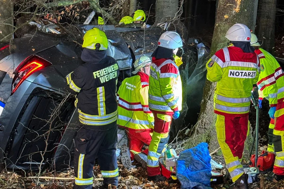 Wenden – Autofahrer bei Unfall schwer verletzt und eingeklemmt