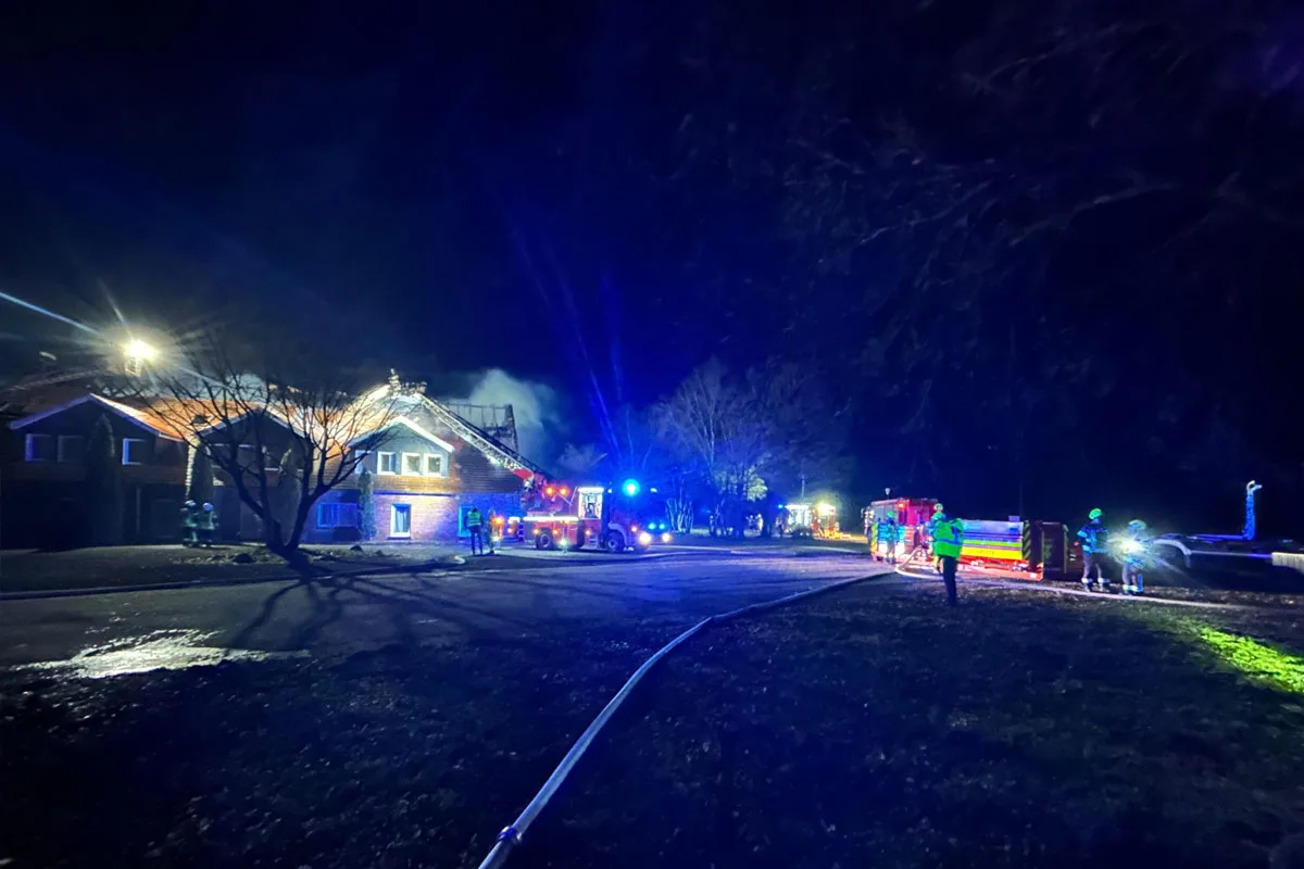 Apen – Großbrand zerstört beliebtes Biker-Hotel