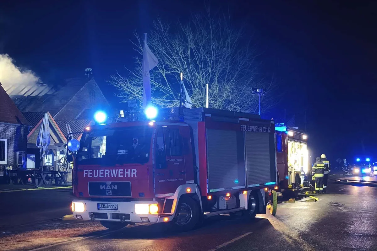 Apen – Großbrand zerstört beliebtes Biker-Hotel