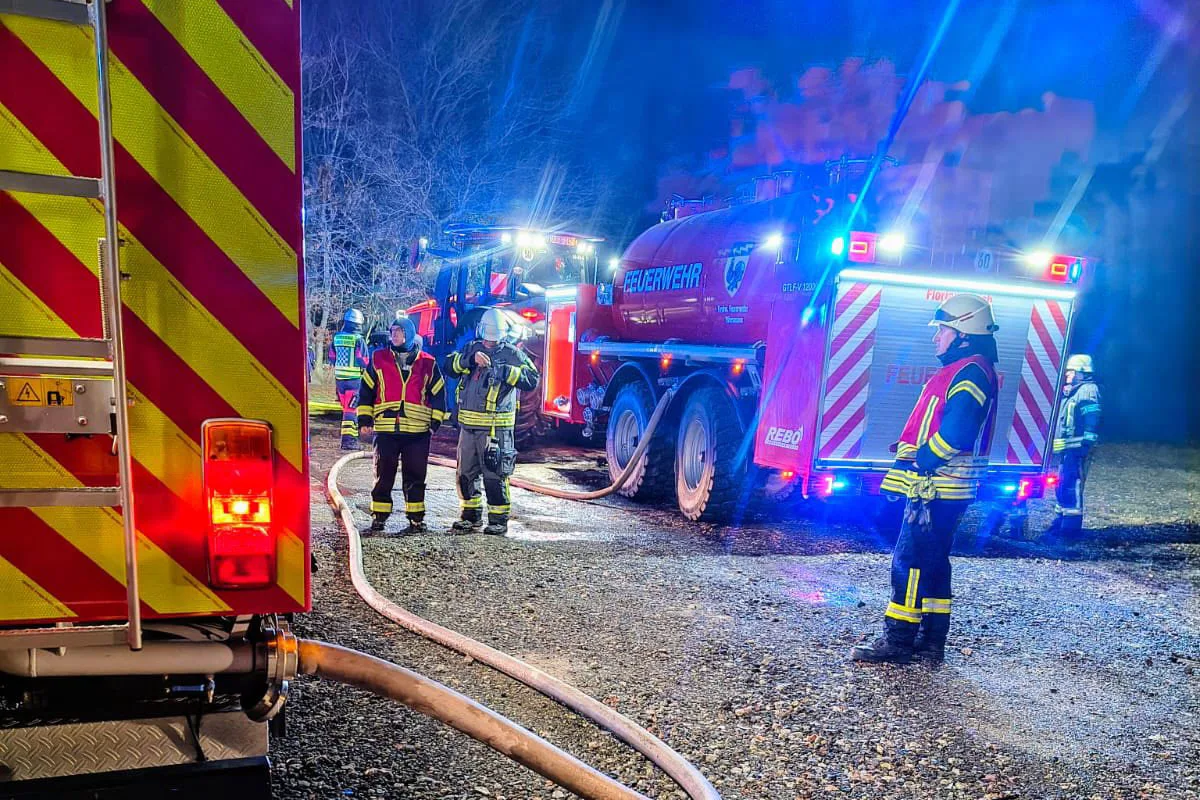 Apen – Großbrand zerstört beliebtes Biker-Hotel
