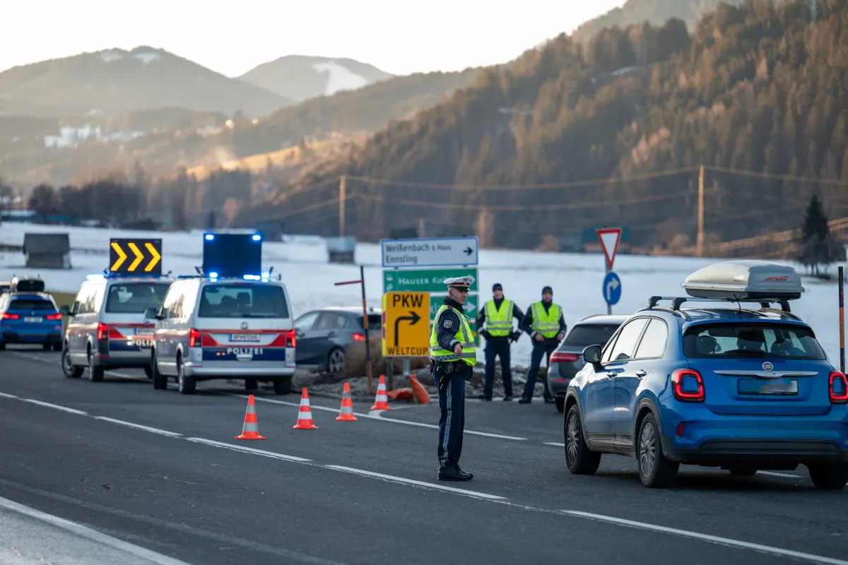 Schladming – Polizei sorgt für Sicherheit beim Nightrace 2026