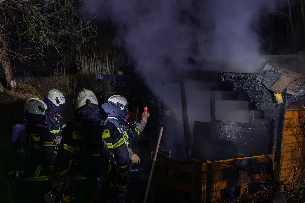 Iserlohn – Gartenhütte bei Brand zerstört
