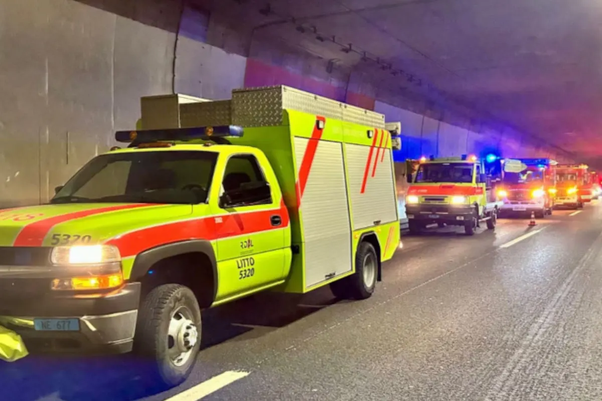 A5 Bevaix NE – Unfall im Tunnel von Chanelaz