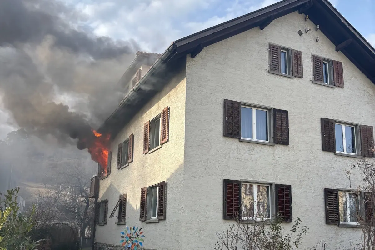 Domat/Ems GR – Neun Personen nach Brand evakuiert
