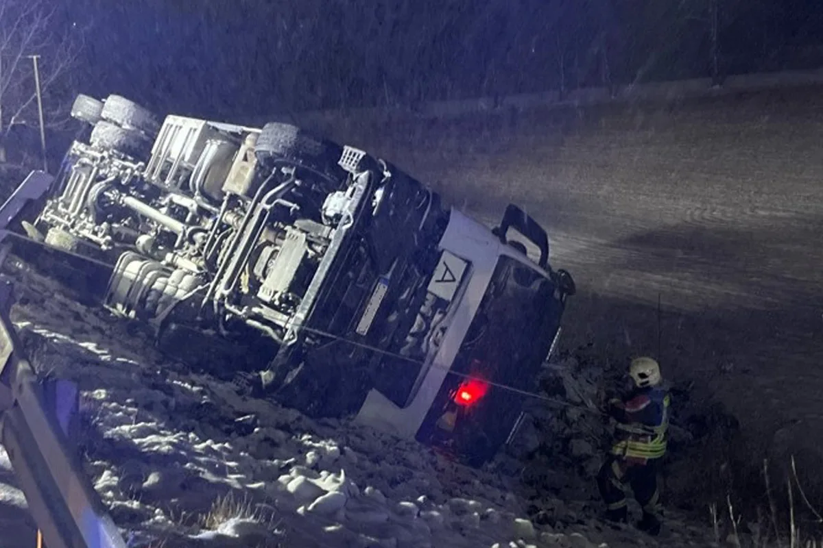 Sömmerda – Fahrer nach Unfall mit Lkw schwer verletzt