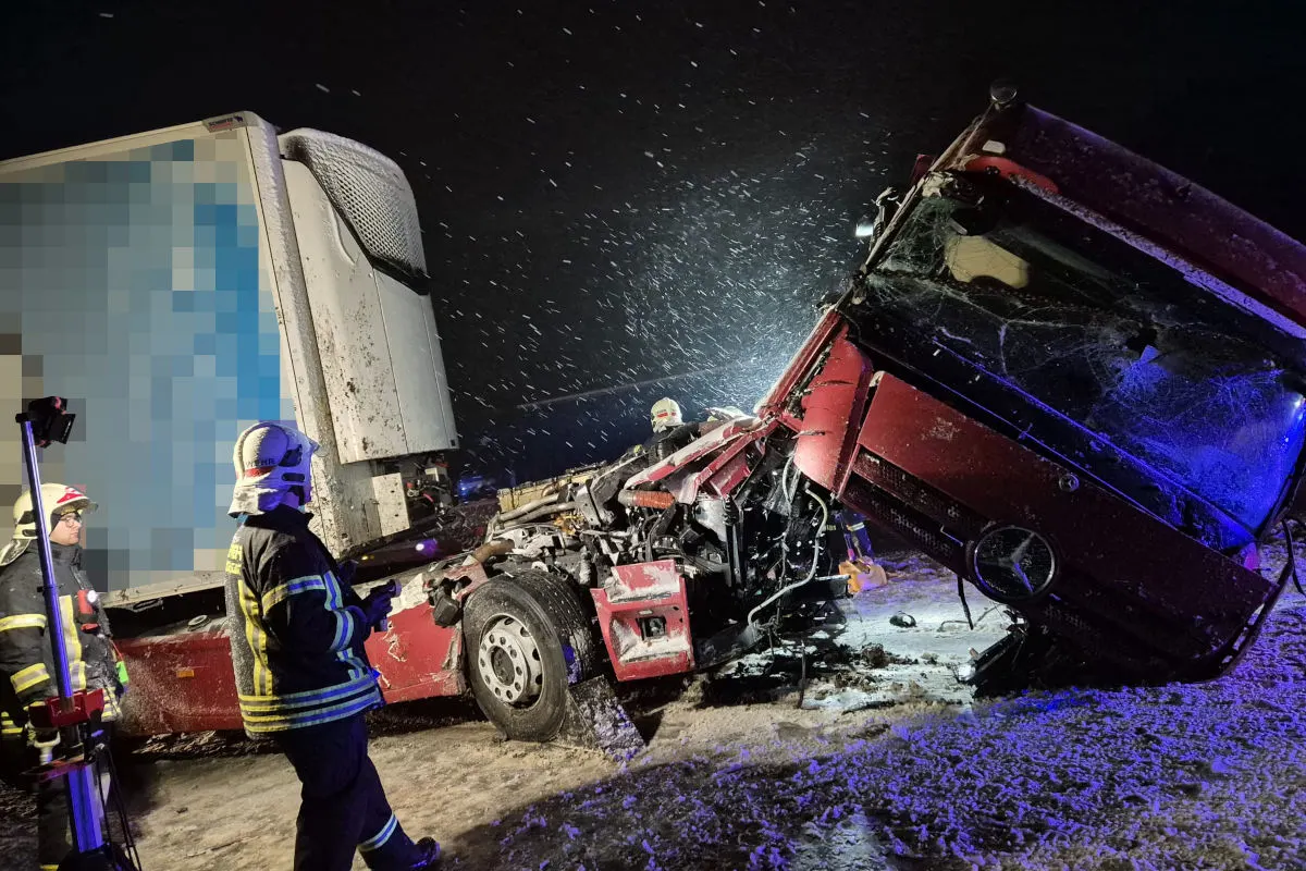  Winterliche Straßen sorgen für zahlreiche Einsätze auf der A1