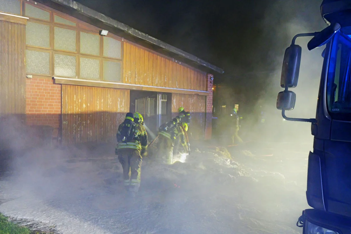 Paderborn – Brand in Pferdestall auf landwirtschaftlichem Anwesen