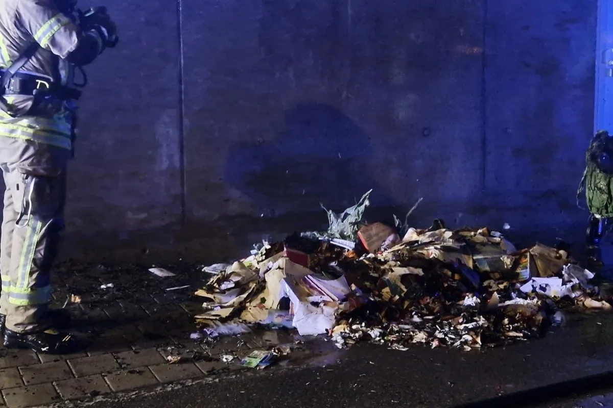 Hohenems – Container brennt neben Schulgebäude