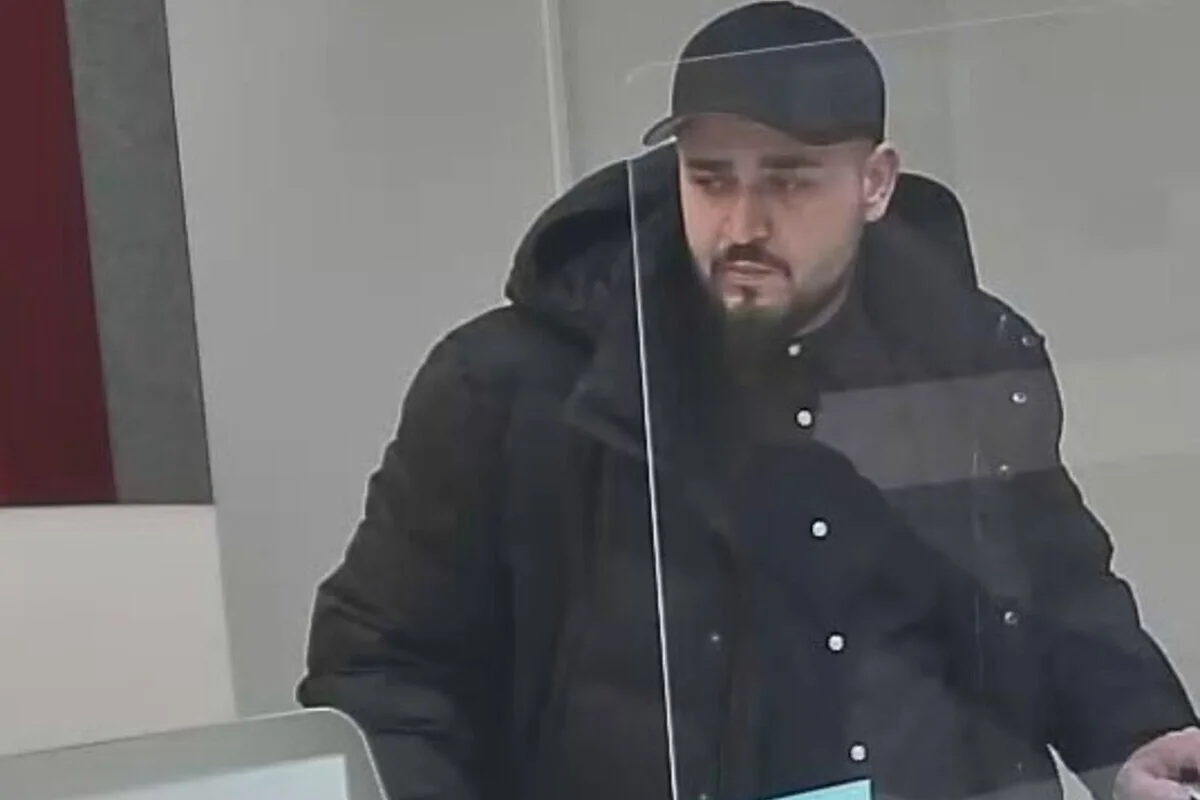 Wien – Mit gefälschtem Ausweis Bargeld behoben