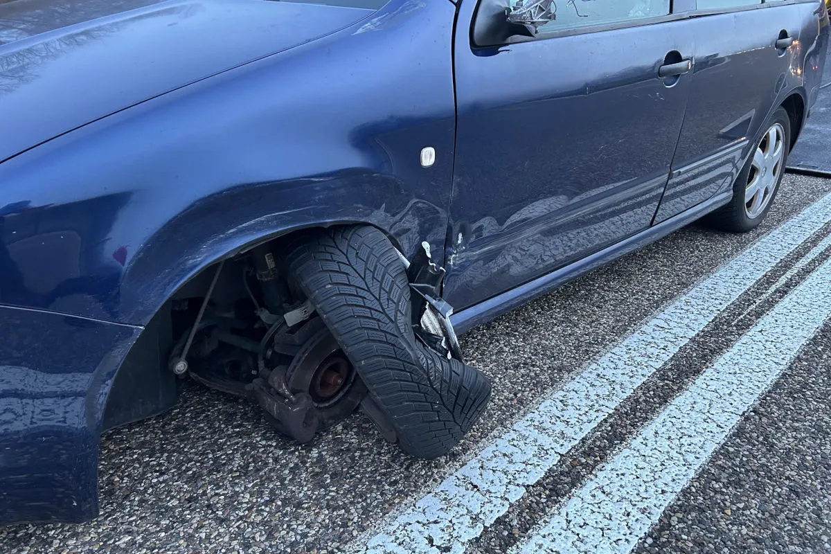 Küttigen AG – Überholmanöver endet mit Unfall