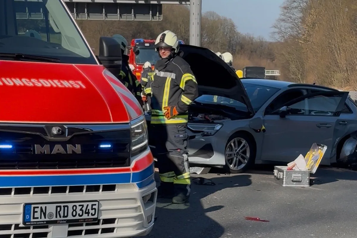 A43 Sprockhövel – Vier Verletzte bei Verkehrsunfall