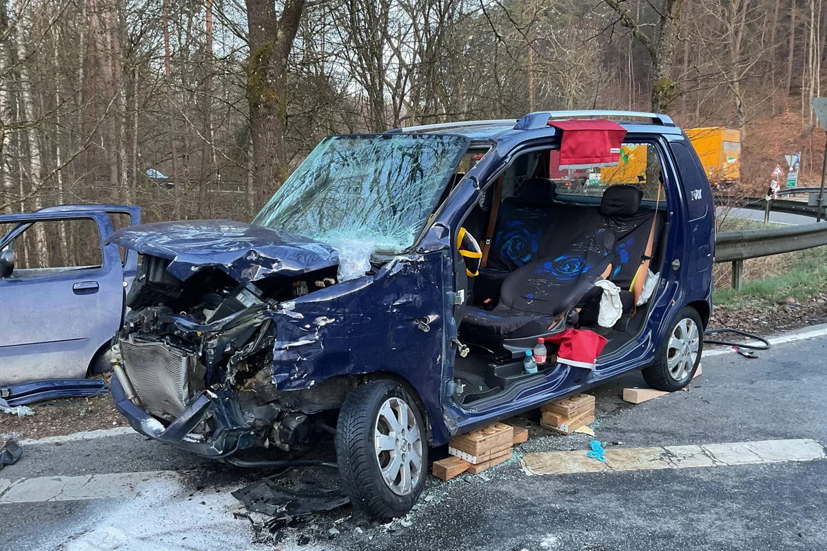 Krickenbach – Fahrerin nach Vorfahrtsverstoß schwer verletzt
