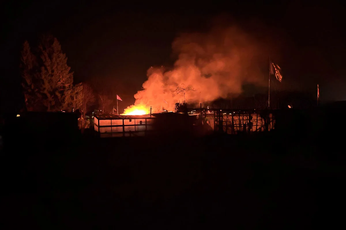 Strengelbach AG – Räucherofen löst Brand in Gartenhäuschen aus