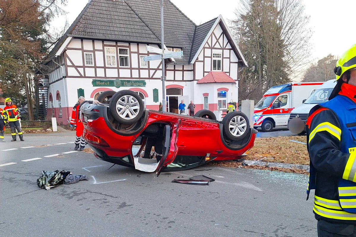 Ahausen – Drei Verletzte bei Unfall zweier Autos