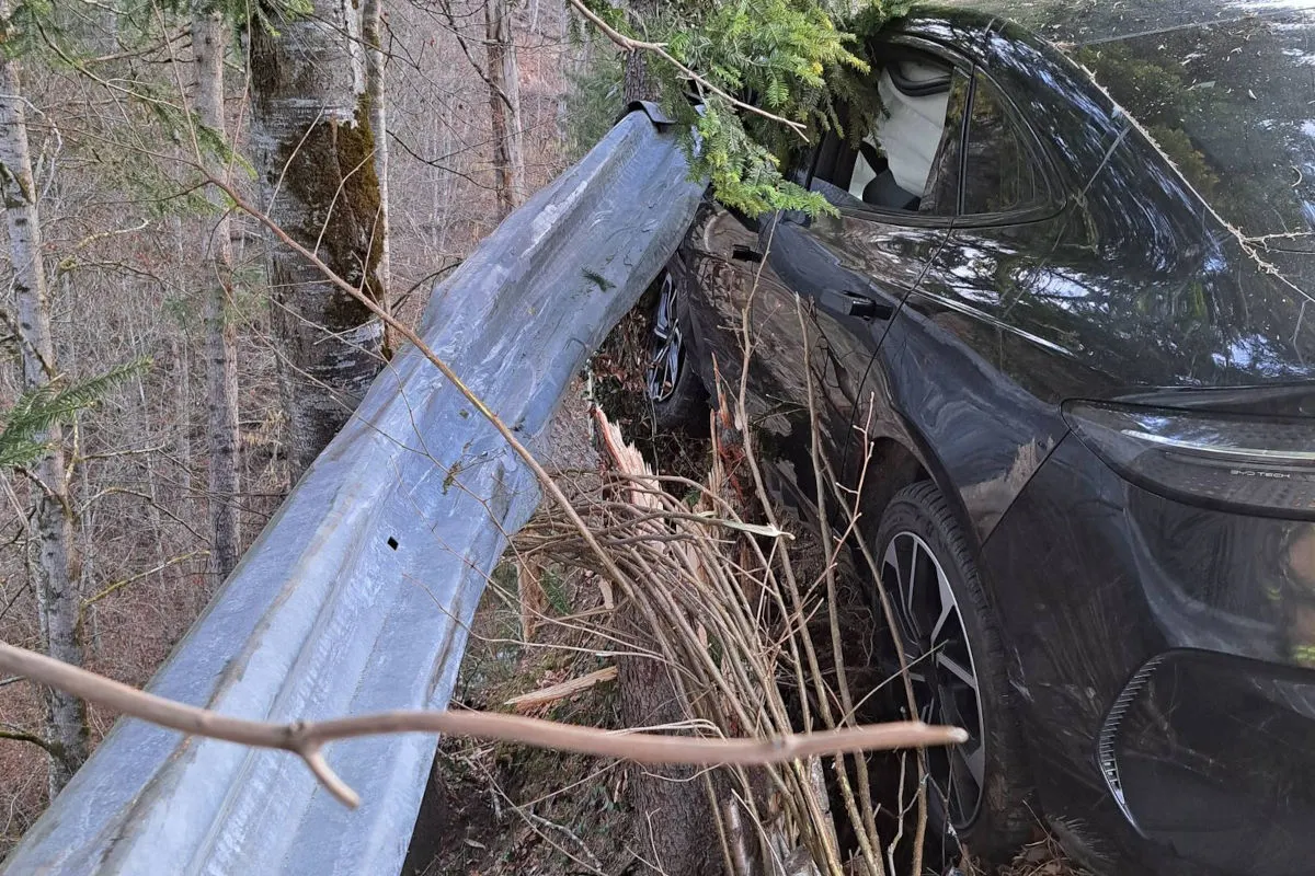 Kössen – Alkoholisierter Lenker verursacht Unfall und flüchtet