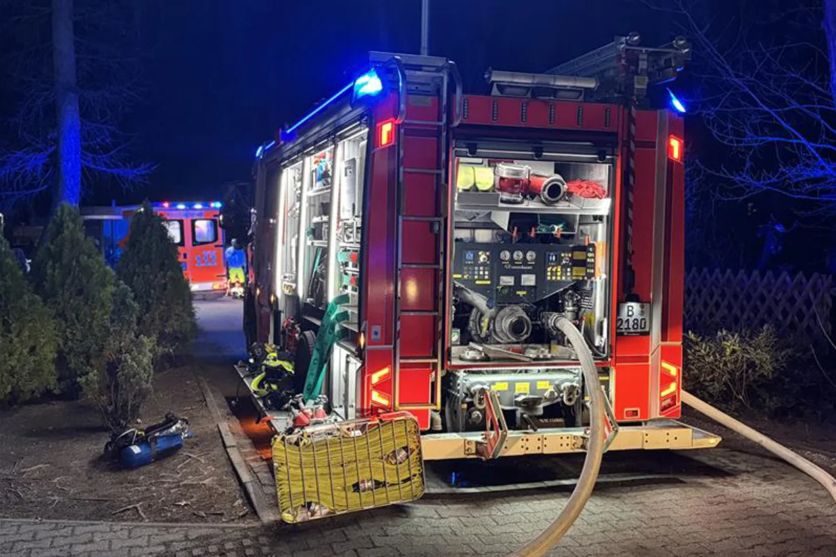 Berlin – Bewohner nach Wohnungsbrand in Lebensgefahr