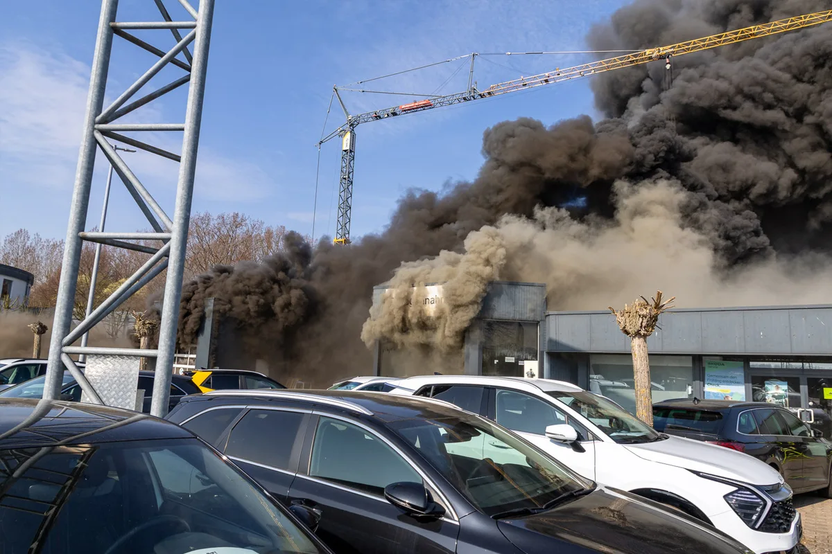 Porta Westfalica – Großbrand zerstört Kfz-Werkstatt