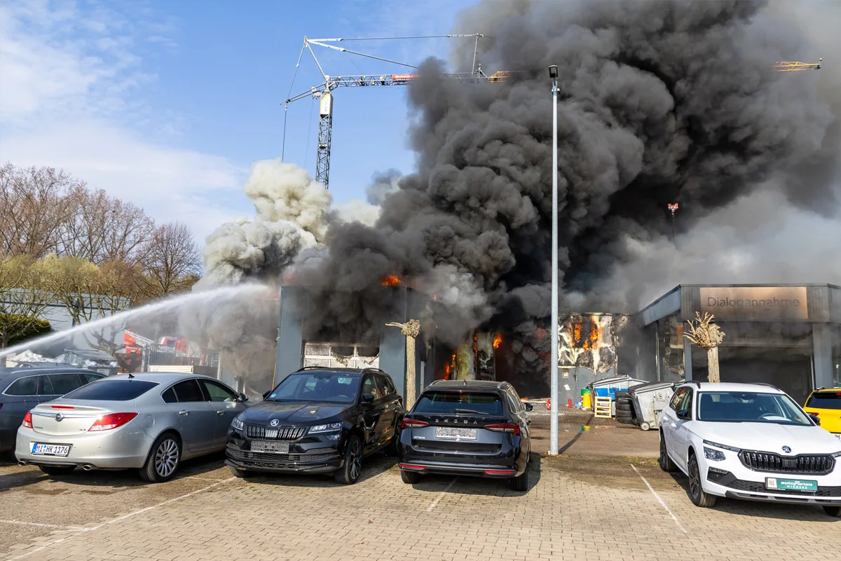 Porta Westfalica – Großbrand zerstört Kfz-Werkstatt