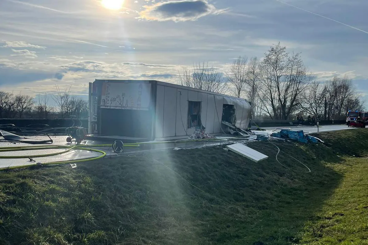 Bogen – Ein Toter und ein Schwerverletzter nach Unfall