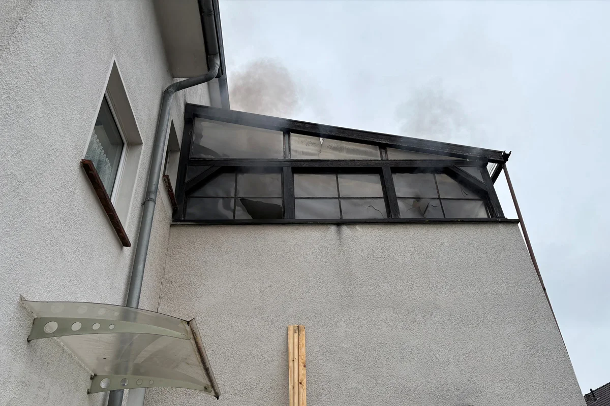 Paderborn – E-Scooter brennt auf Balkon von Mehrfamilienhaus
