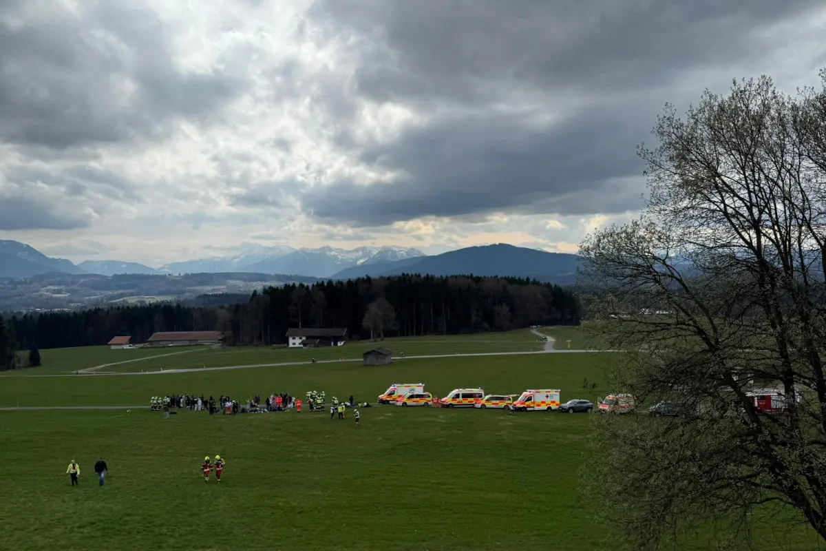 Irschenberg – Unfall zwischen zwei Reisebussen auf der A8