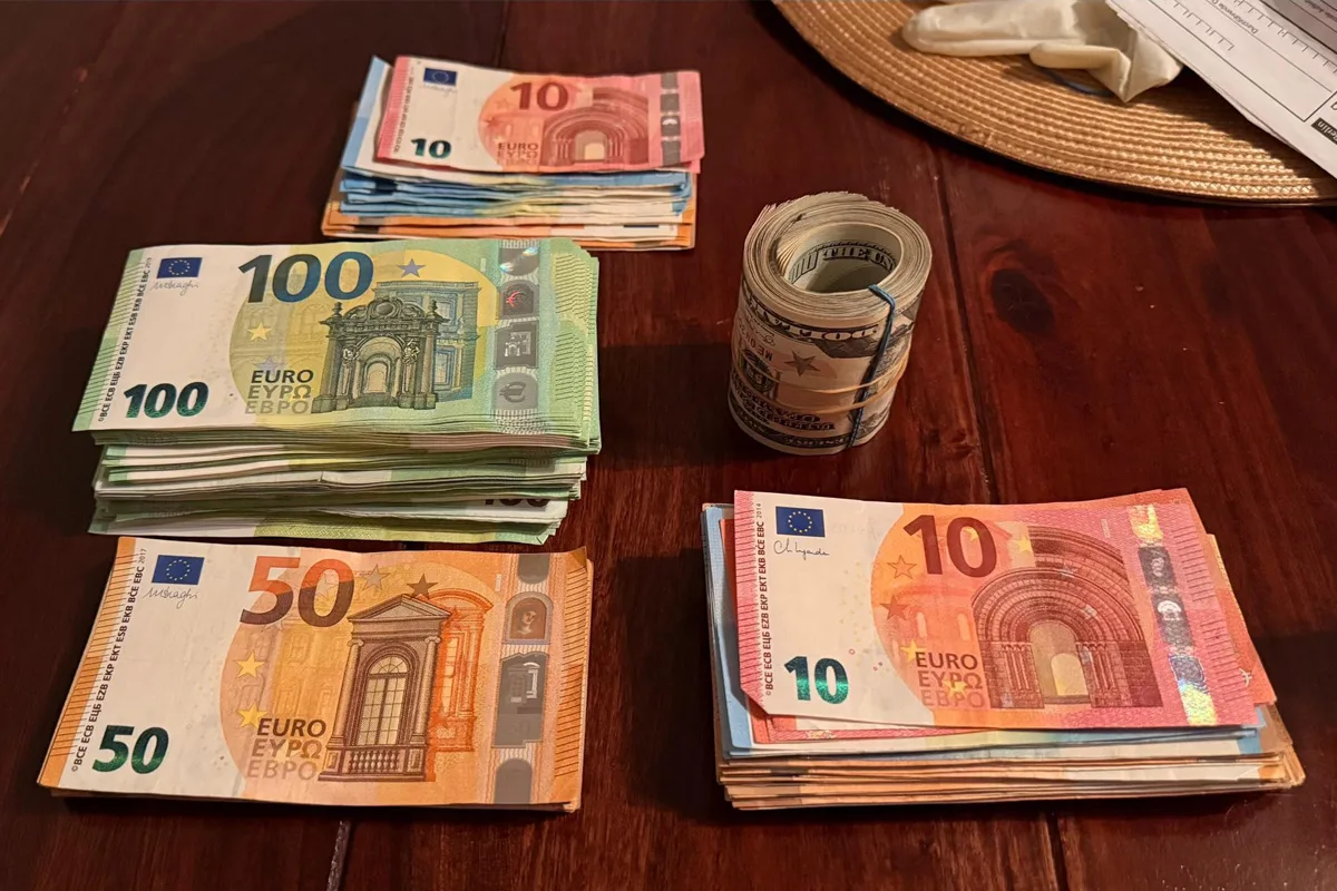 Berlin – Dealer mit Medikamenten und Drogen festgenommen