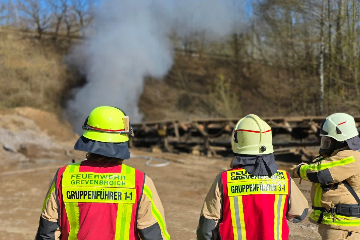 Grevenbroich – Zwei Verletzte bei Brand in Bergbaubetrieb