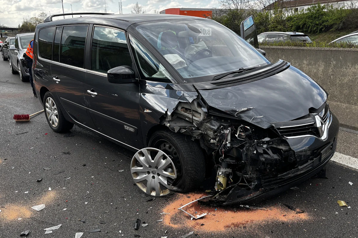 A2 Pratteln BL – Zwei Verletzte nach Unfall auf Autobahn