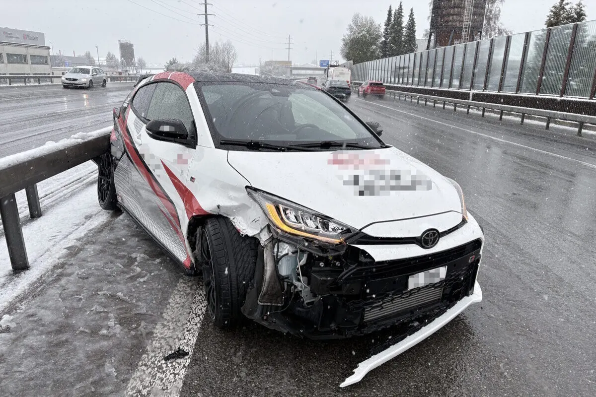Schnee sorgt für Unfallserie im Kanton St.Gallen
