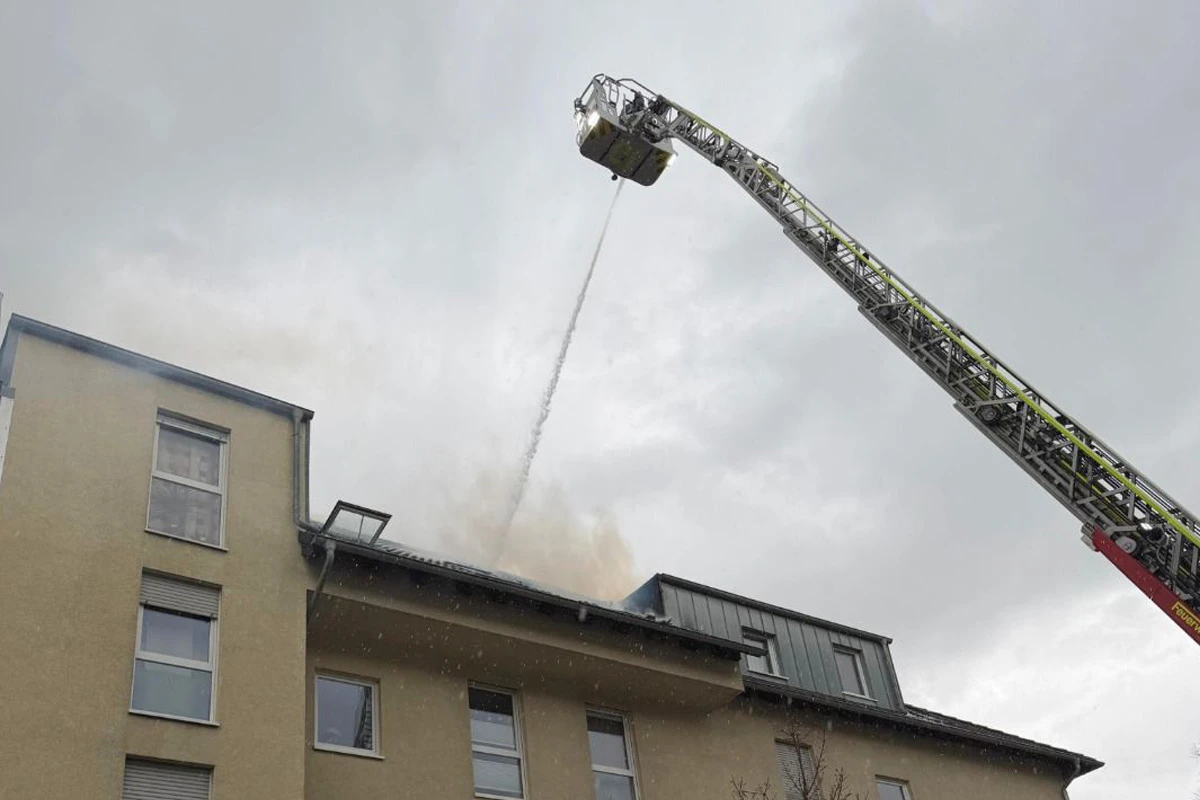 Recklinghausen – Dachstuhlbrand zerstört Wohnungen